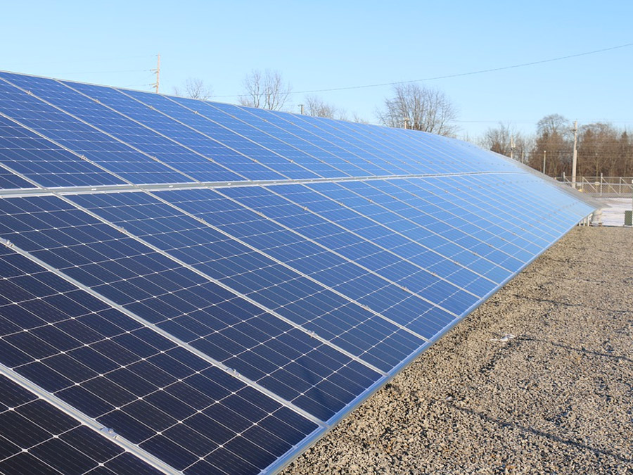 Investovat do menší nebo větší fotovoltaické elektrárny?